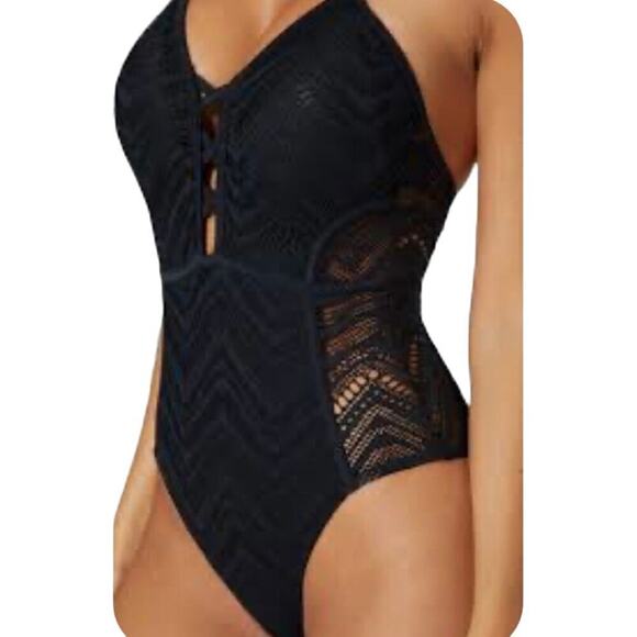 Black Crochet Plunge High Leg Swimsuit Size Small NWOT​​​​​​ - Picture 1 of 8